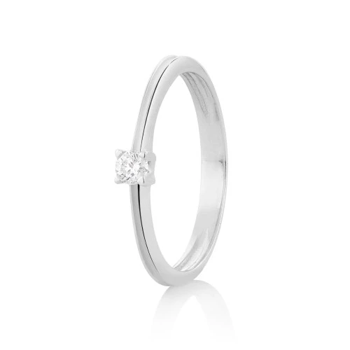 Diamante en sortija de compromiso